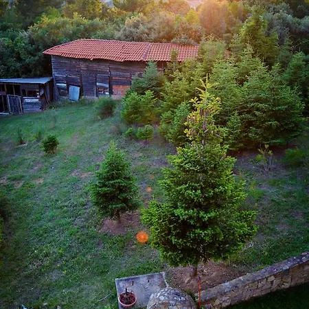 בית הארחה Archontariki